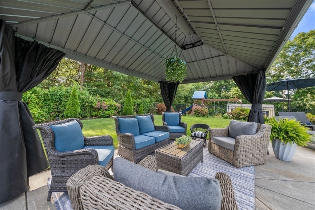 9 Fieldwood Drive, Bourne, MA Photo #13