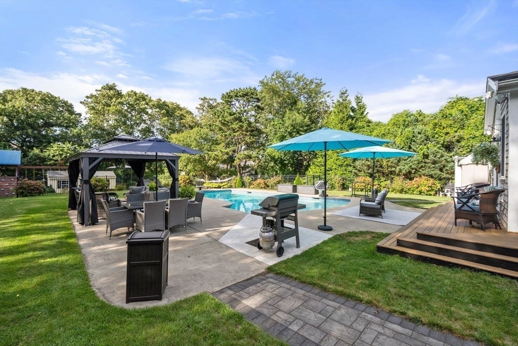 9 Fieldwood Drive, Bourne, MA Photo #12