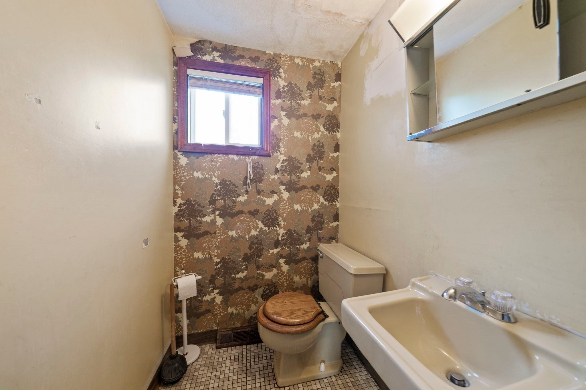 22-24 Adams Drive, Randolph, MA, 22-24 Adams Drive, Randolph, MA Photo #28