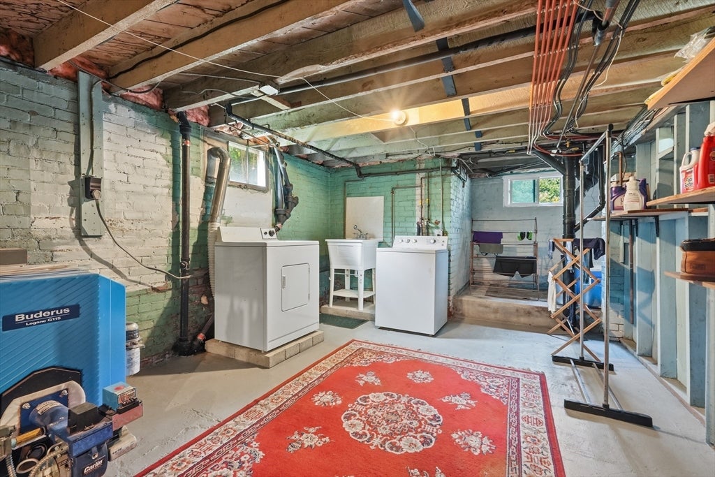 3 Mckinley Ave, Easthampton, MA Photo #32
