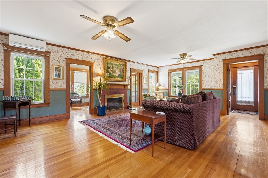 3 Mckinley Ave, Easthampton, MA Photo #6