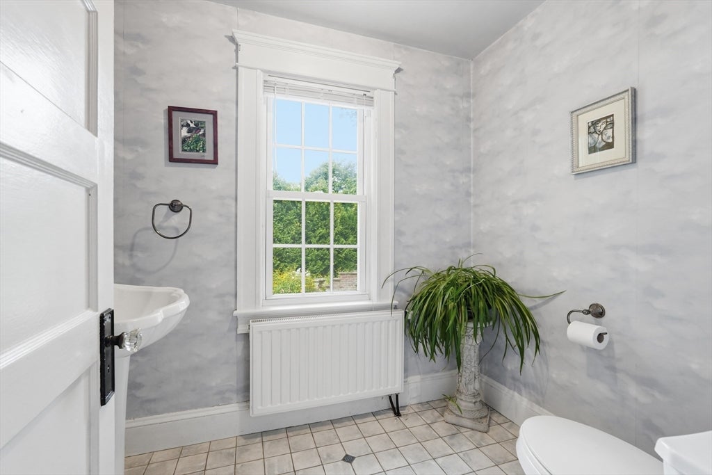 3 Mckinley Ave, Easthampton, MA Photo #20