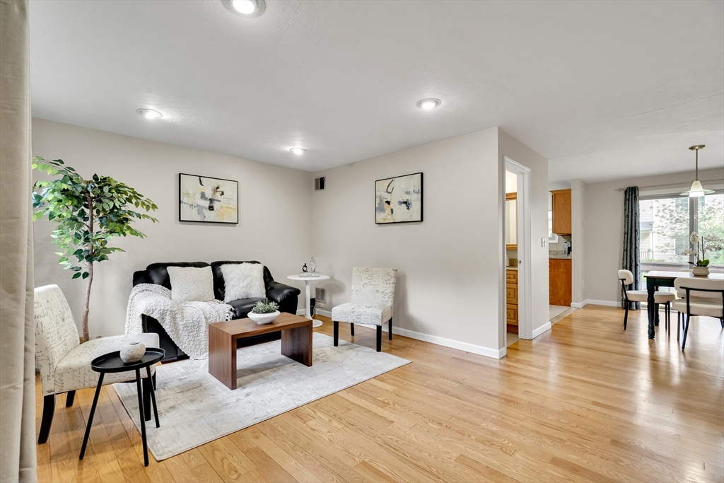 11 Beth Cir #11, Acton, MA Photo #1