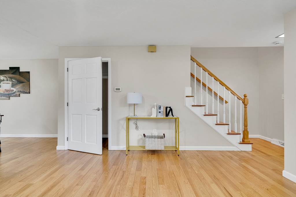 11 Beth Cir #11, Acton, MA Photo #4