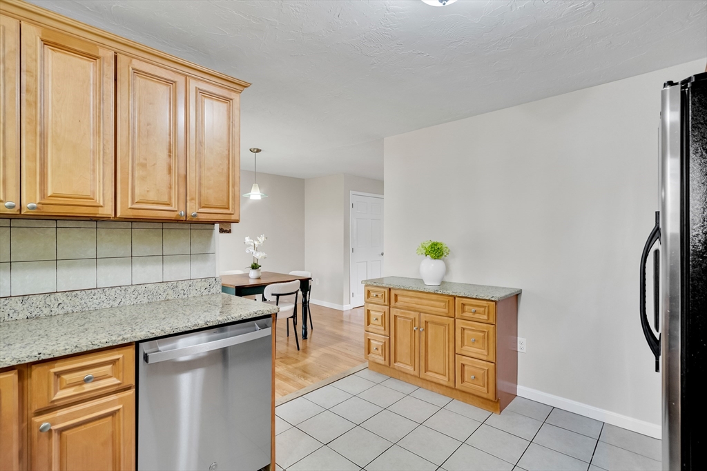 11 Beth Cir #11, Acton, MA Photo #11