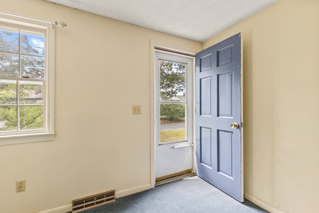 8 Rogers Ave