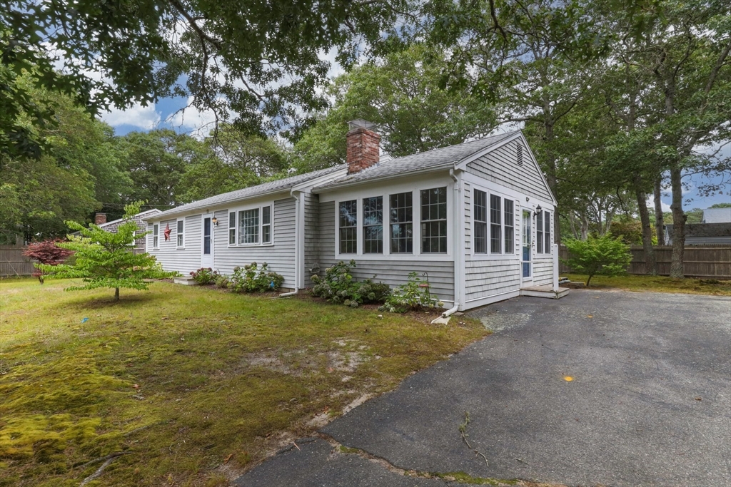 8 Rogers Ave