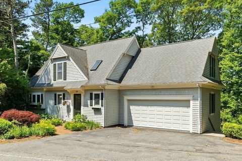 152 Algonquin Mashpee MA 02649