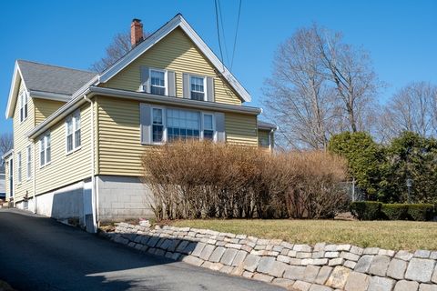 18 Hobart St Braintree MA 02184