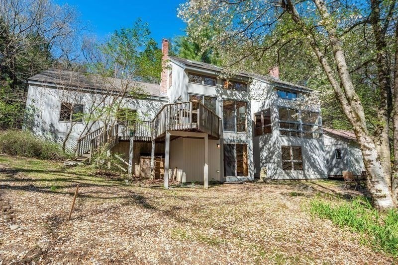 20 Lawton Rd