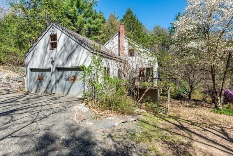20 Lawton Rd