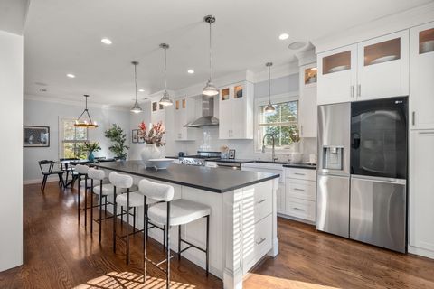 273 Metropolitan Ave 2 Boston MA 02131