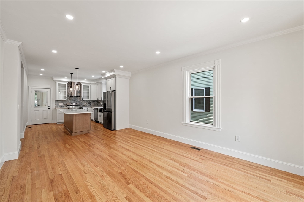 8 Cushing Street 1