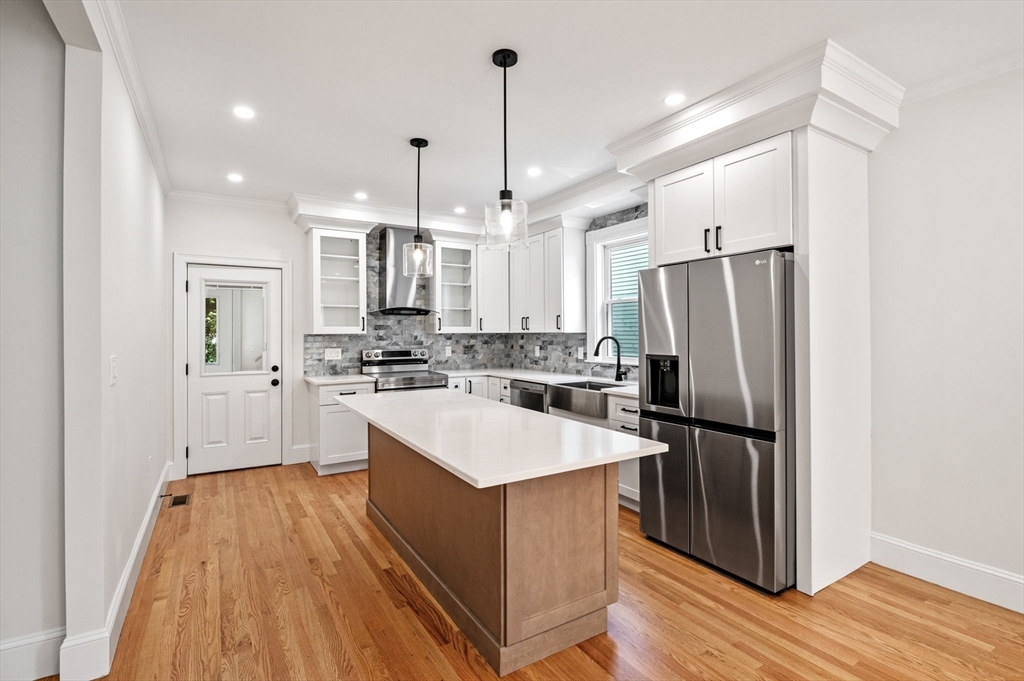 8 Cushing Street 1