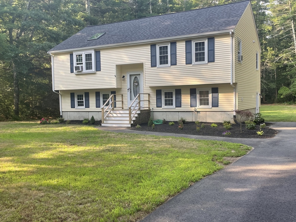 4 Indian Meadow Rd