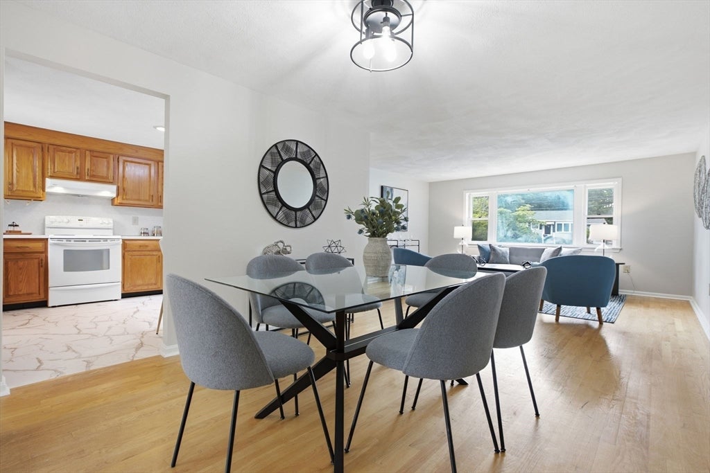 55 Peach Orchard Rd, Burlington, MA Photo #10