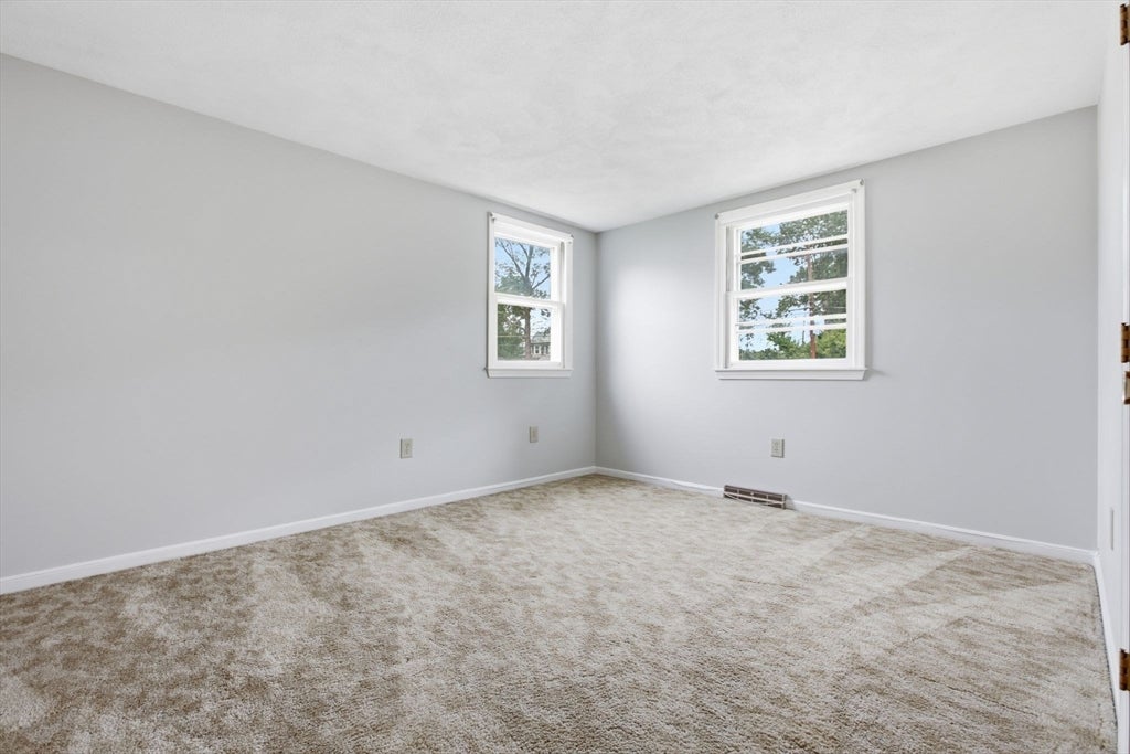 55 Peach Orchard Rd, Burlington, MA Photo #19