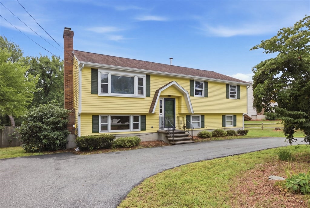 55 Peach Orchard Rd, Burlington, MA Photo #3