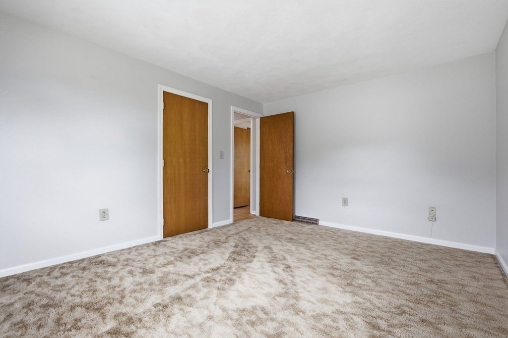 55 Peach Orchard Rd, Burlington, MA Photo #21