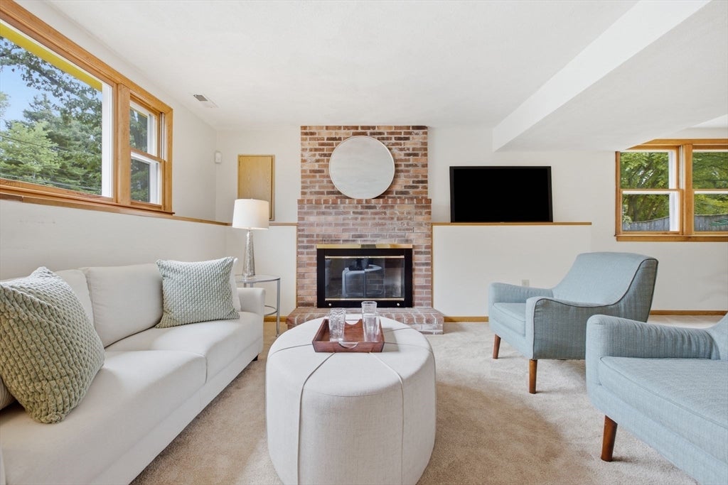 55 Peach Orchard Rd, Burlington, MA Photo #27