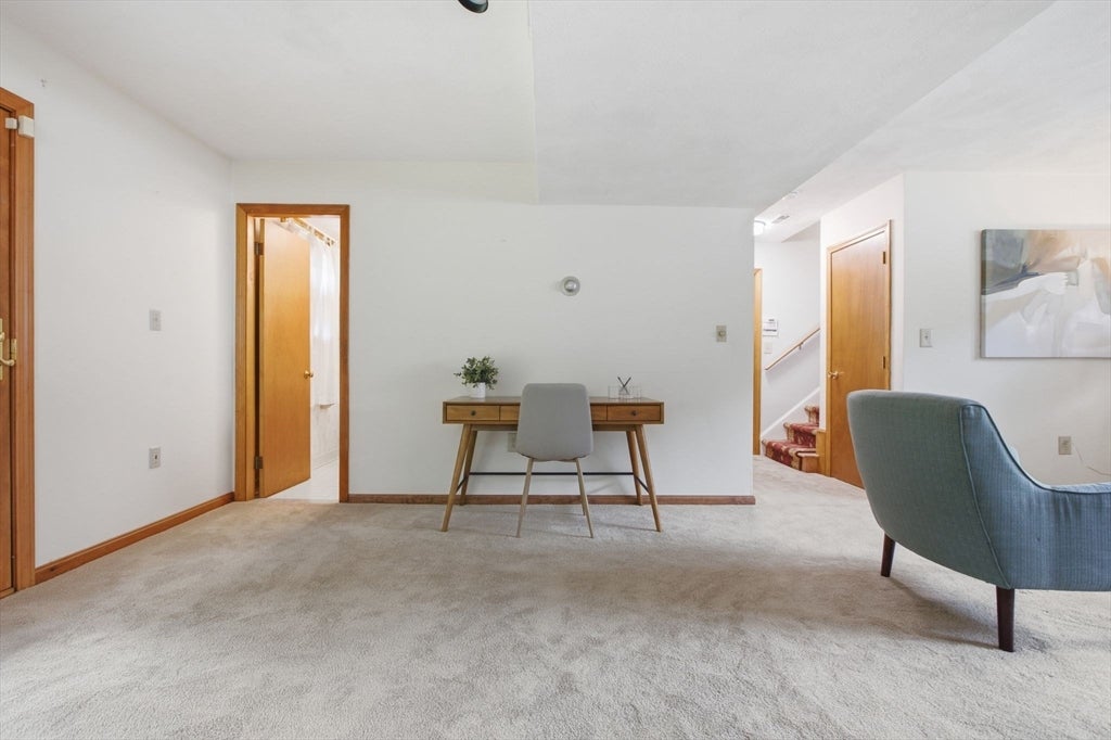 55 Peach Orchard Rd, Burlington, MA Photo #32