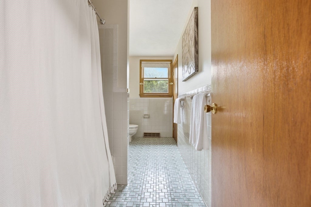 55 Peach Orchard Rd, Burlington, MA Photo #25
