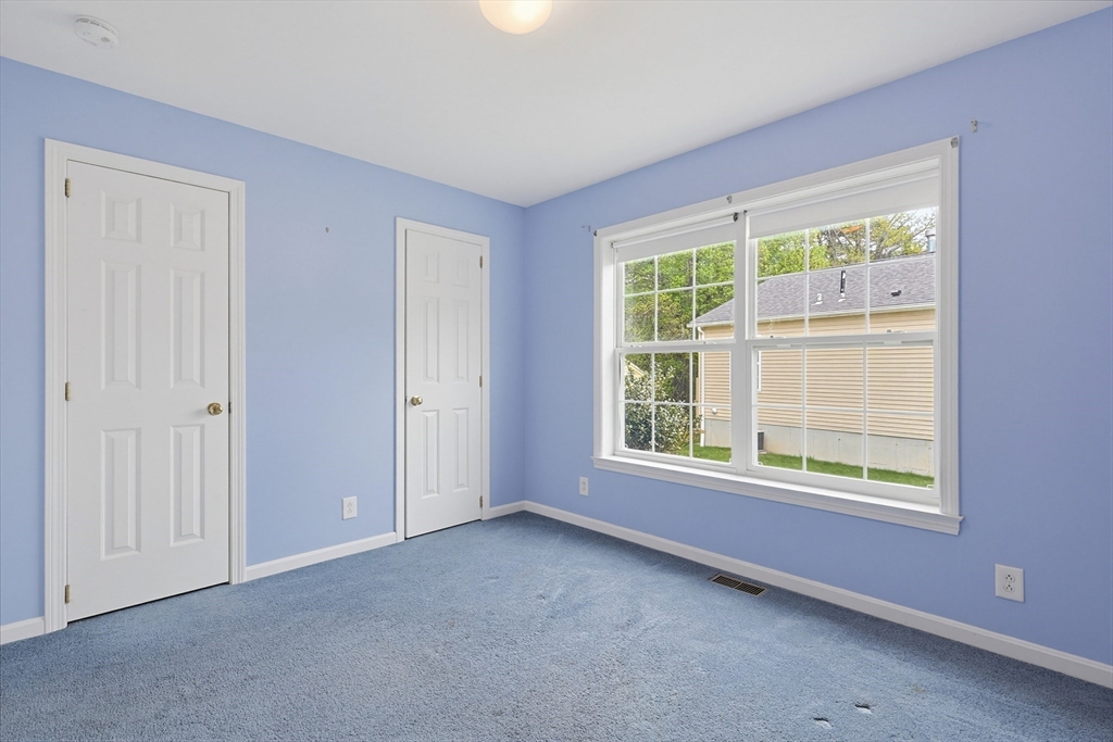 12 Mountain Ash Rd 12