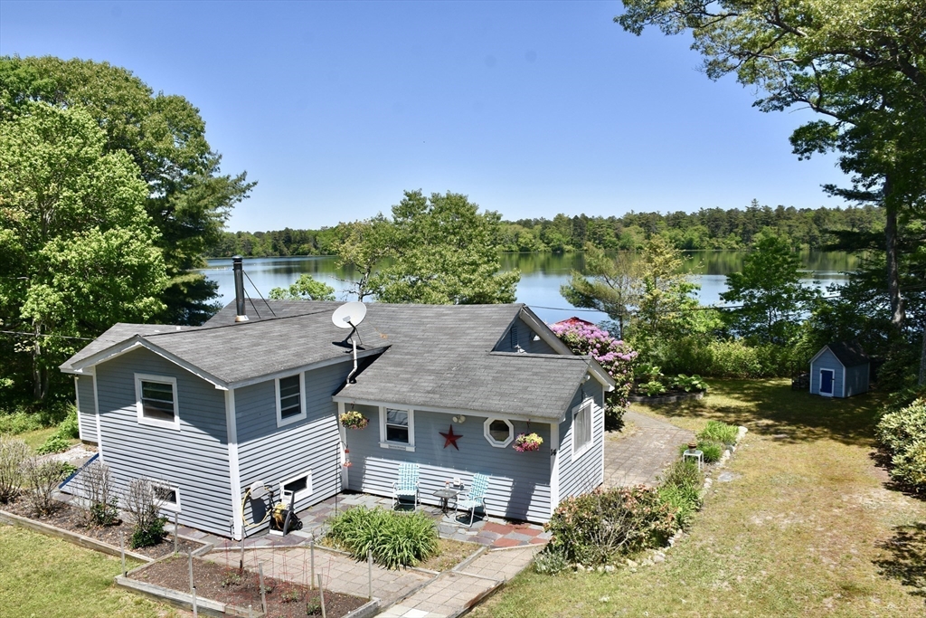 14 Spectacle Pond Ter