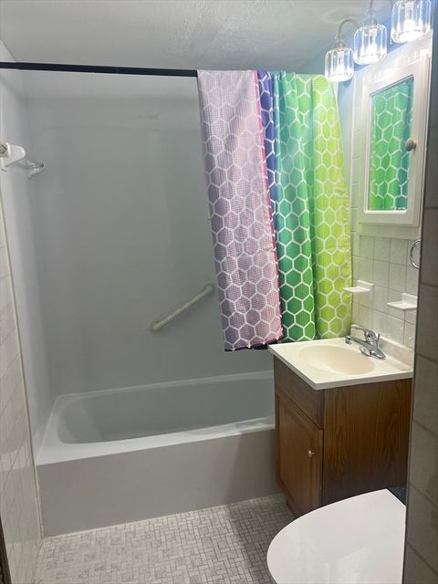 32 Pleasant 19 Stoughton MA 02072