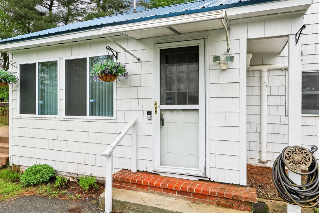 19 Burdette St