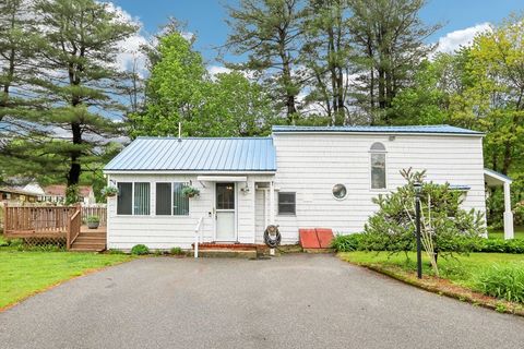 19 Burdette St Dracut MA 01826