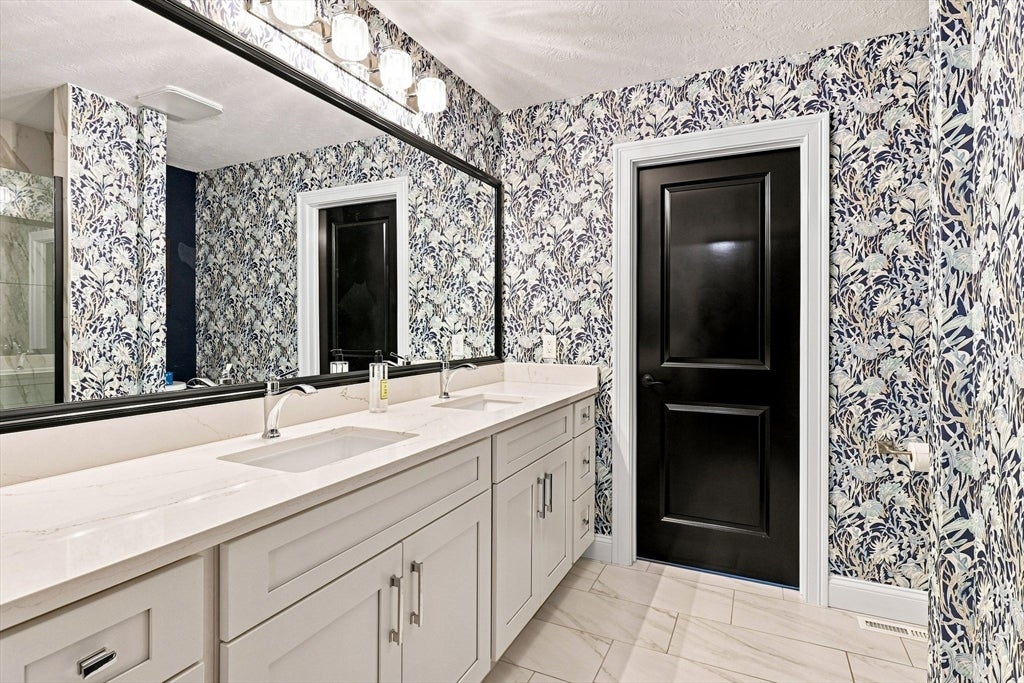 76 Villa Dr #76, Agawam, MA, 76 Villa Dr #76, Agawam, MA Photo #27