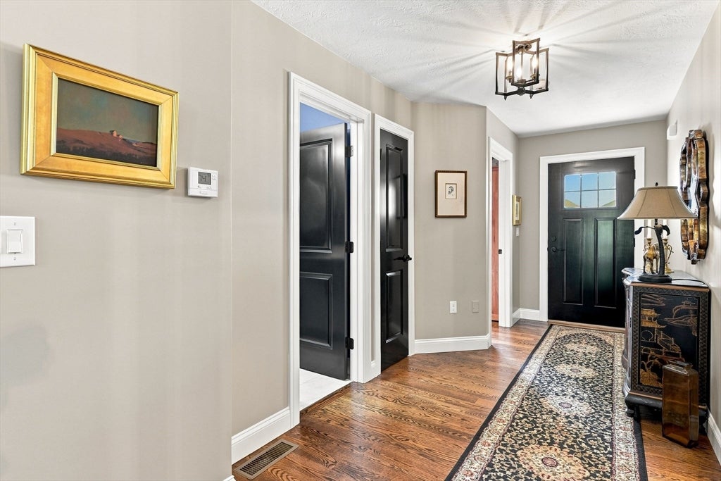 76 Villa Dr #76, Agawam, MA, 76 Villa Dr #76, Agawam, MA Photo #3