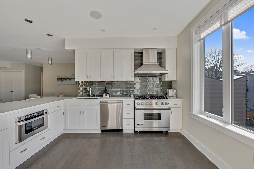 405 West First 303