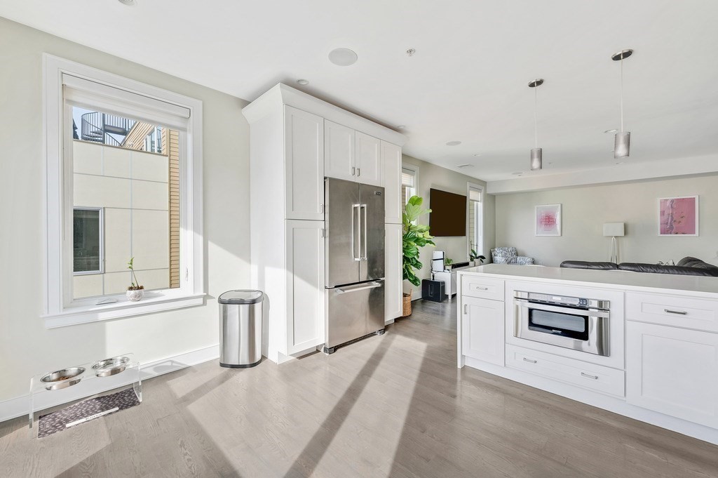 405 West First 303