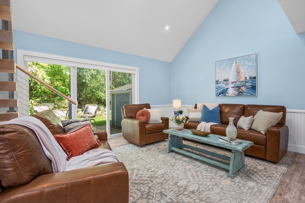 290 Fletcher Ln 290