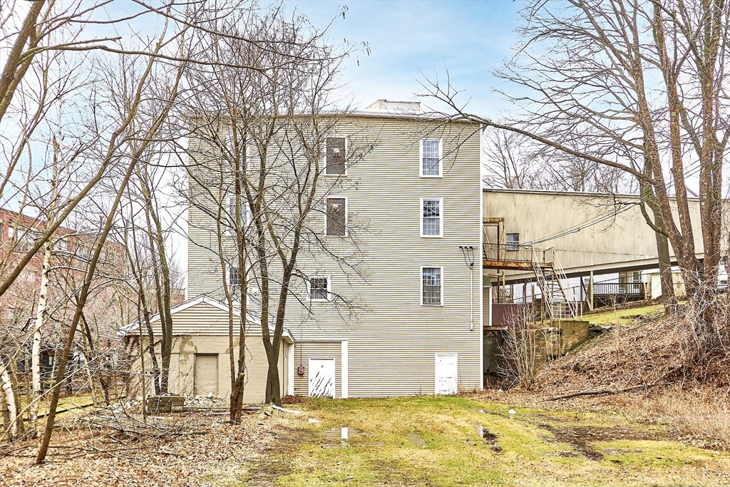 186 Central Street