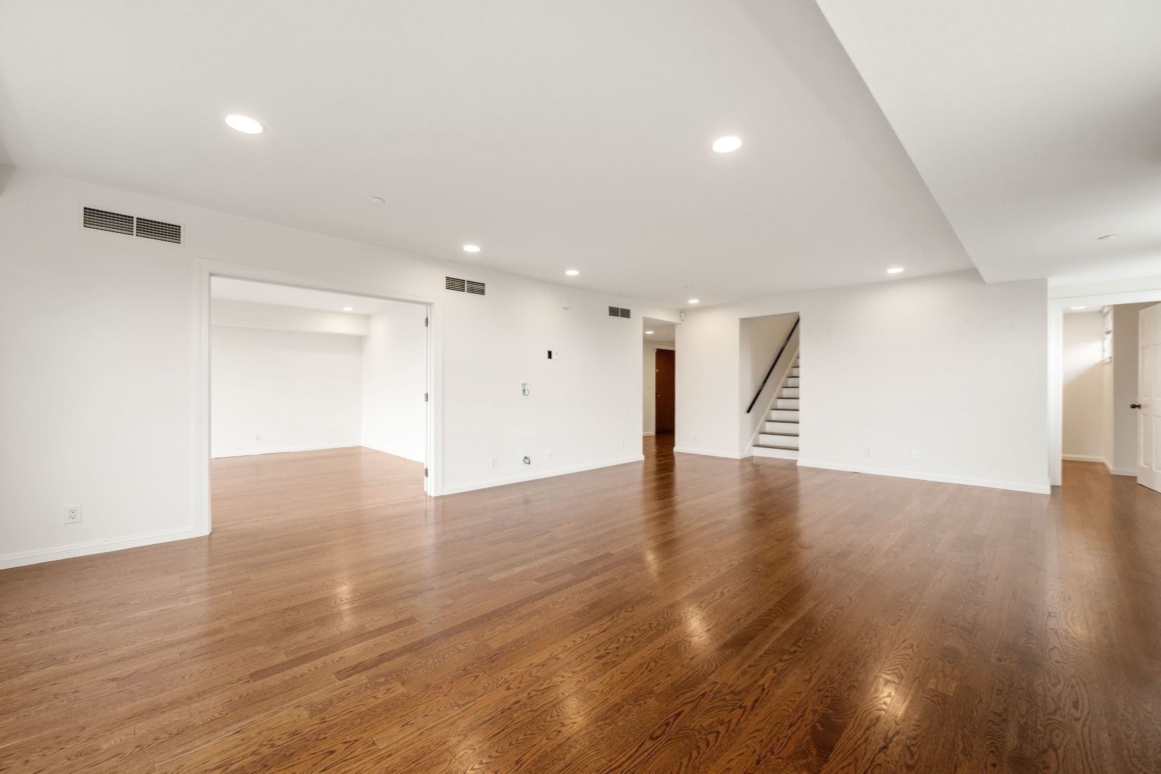 2 Commonwealth AVE #8G, Boston, MA Photo #14