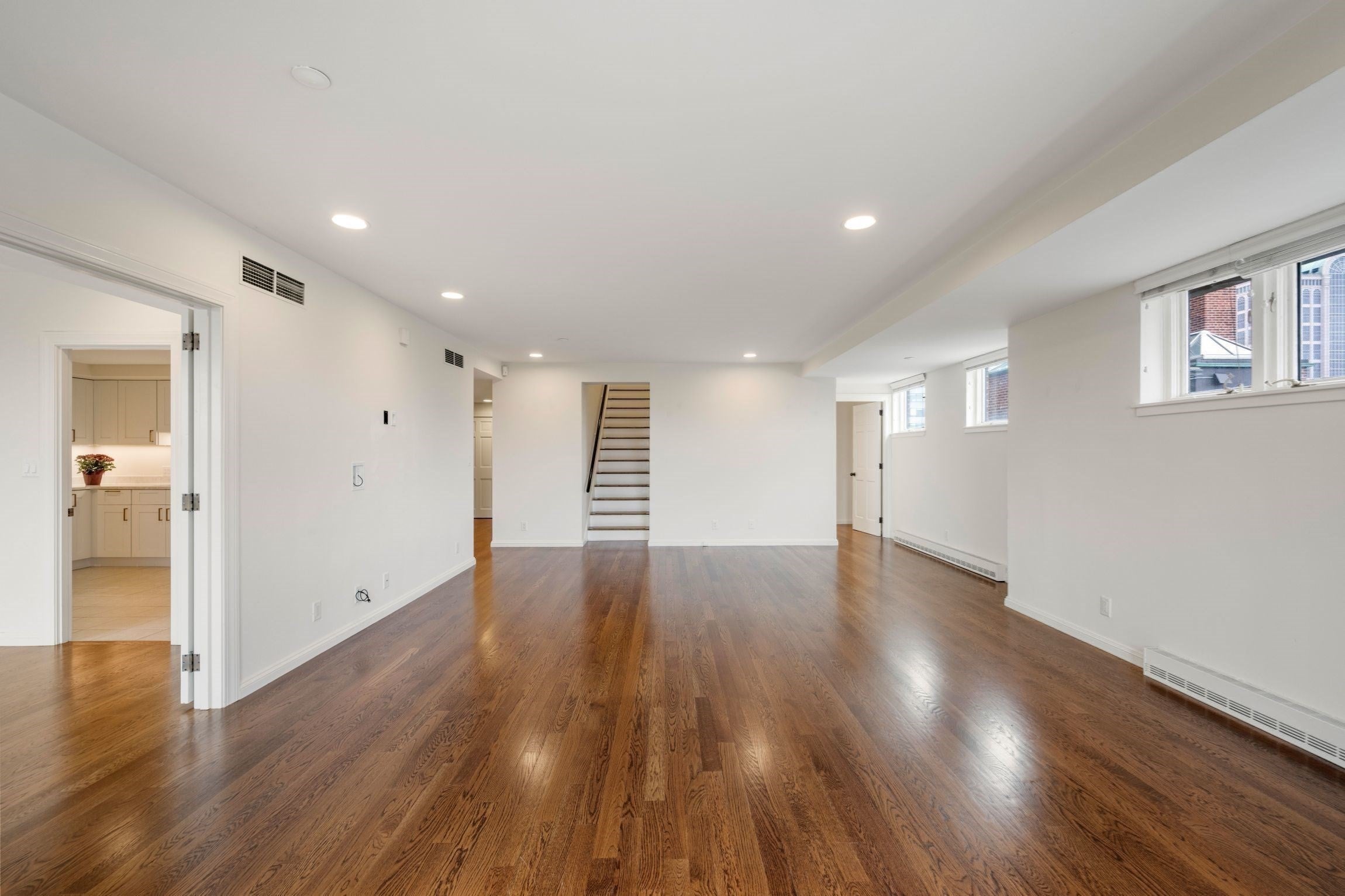 2 Commonwealth AVE #8G, Boston, MA Photo #7