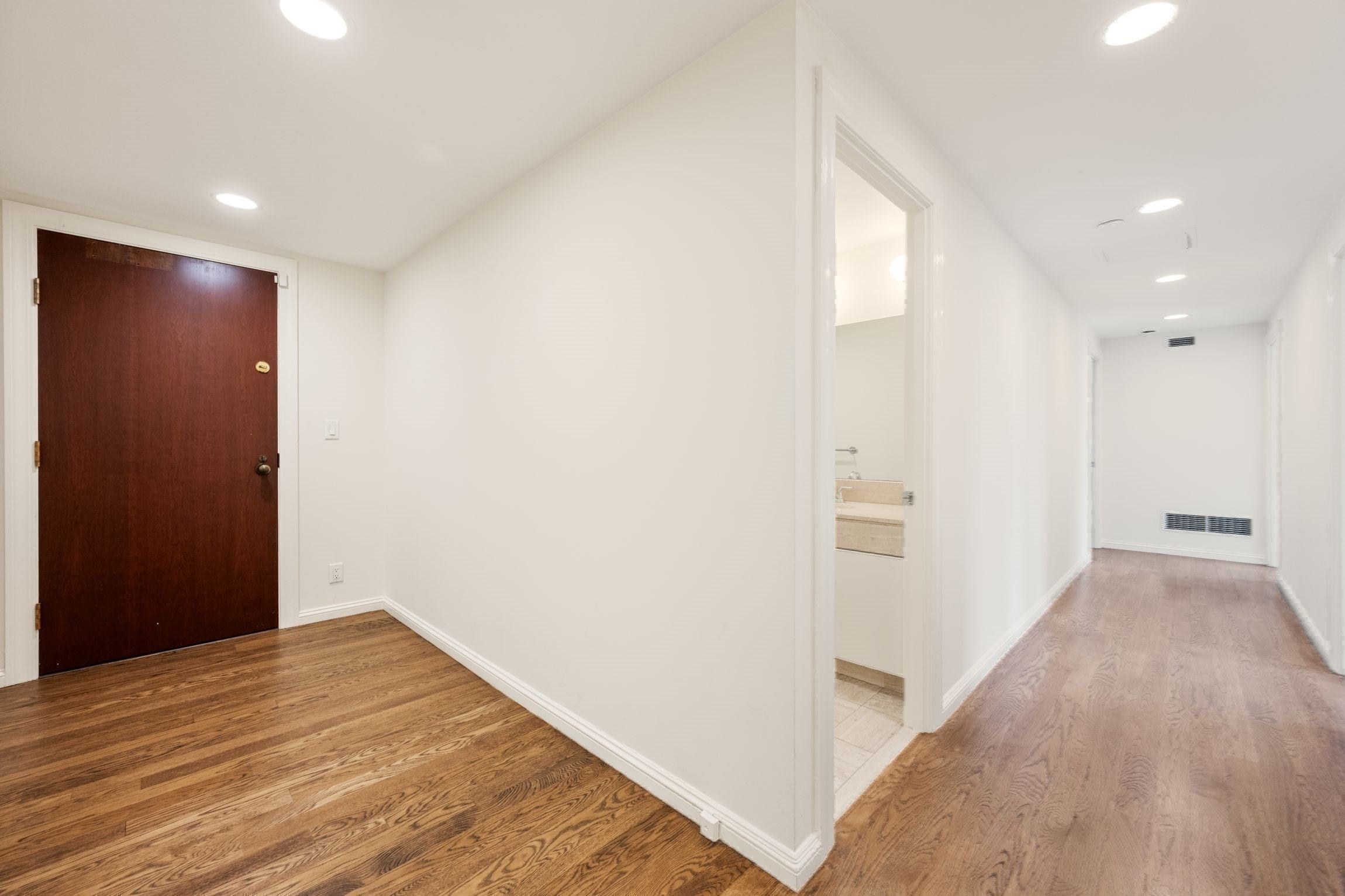 2 Commonwealth AVE #8G, Boston, MA Photo #29