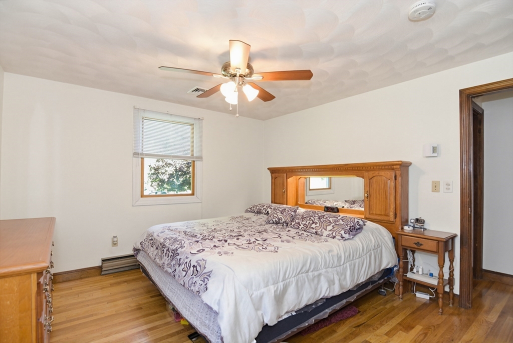 37 Cresthaven Drive, Burlington, MA Photo #11