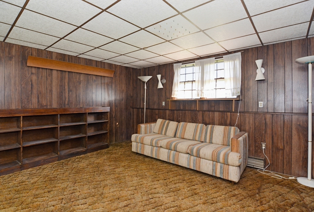 37 Cresthaven Drive, Burlington, MA Photo #18