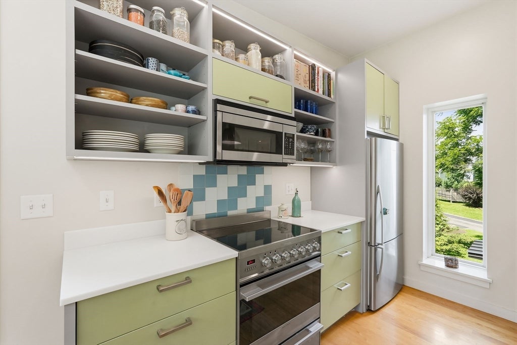 108 Grove St #B, Northampton, MA Photo #17