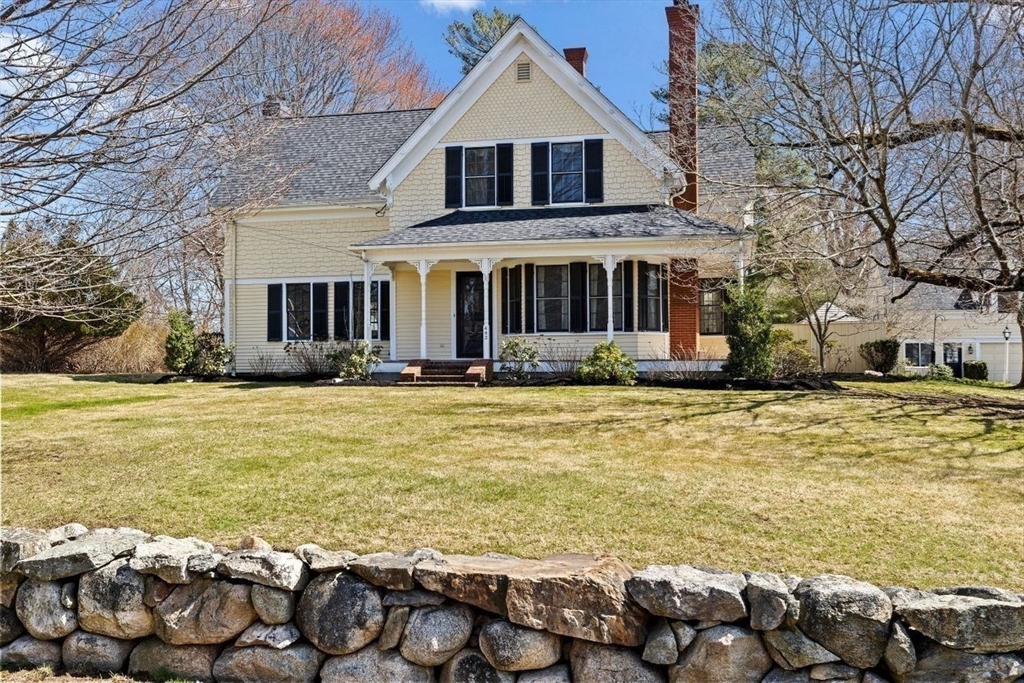 483 River Street