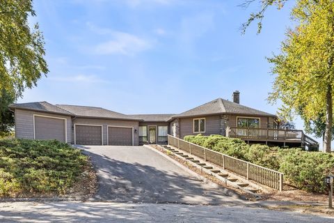 64 Dowds Ln Chicopee MA 01020