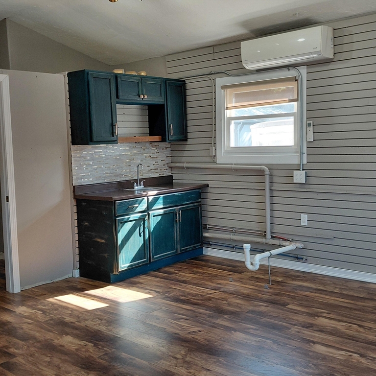 415 F Huttleston Avenue A or B