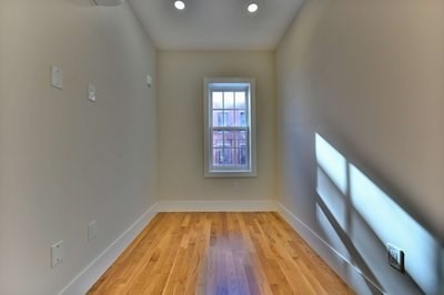 18 Winchester St 4