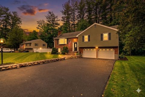 Photo of 5 Ivanhoe Dr, Lynnfield, MA 01940 (MLS # 73524276)