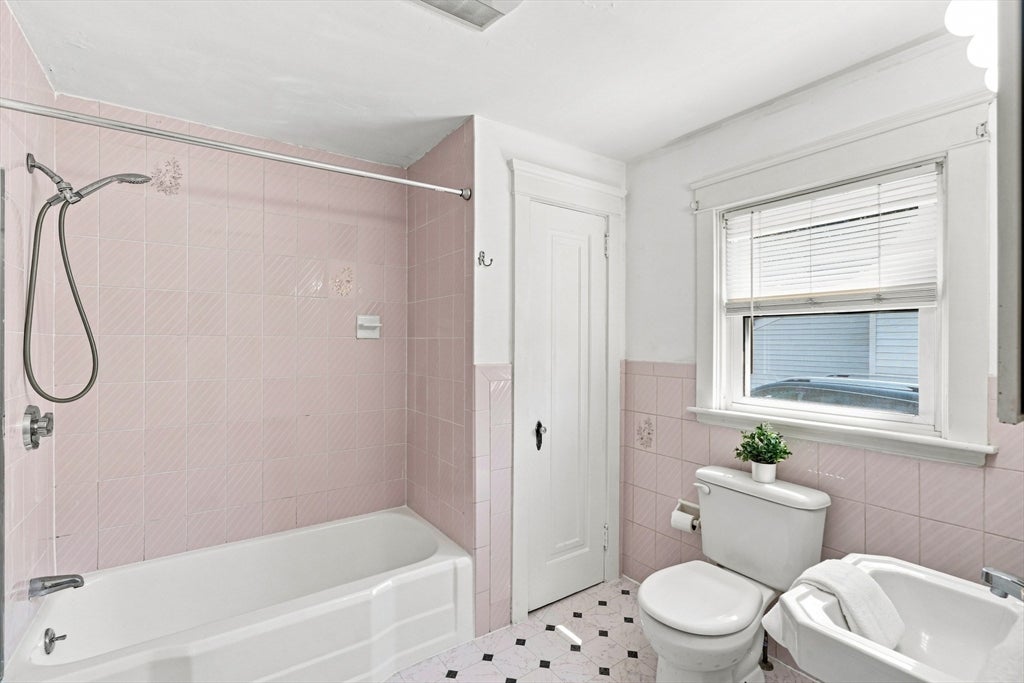 337 Wilbur AVE, Swansea, MA, 337 Wilbur AVE, Swansea, MA Photo #11