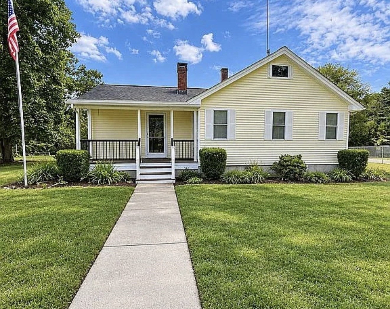 57 Morton Ave, Dartmouth, MA, 57 Morton Ave, Dartmouth, MA Photo #1